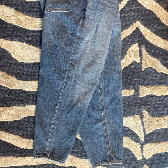 Old Navy Slouchy Taper Jeans. Button fly. Women's size 14 - Picture 3 of 6